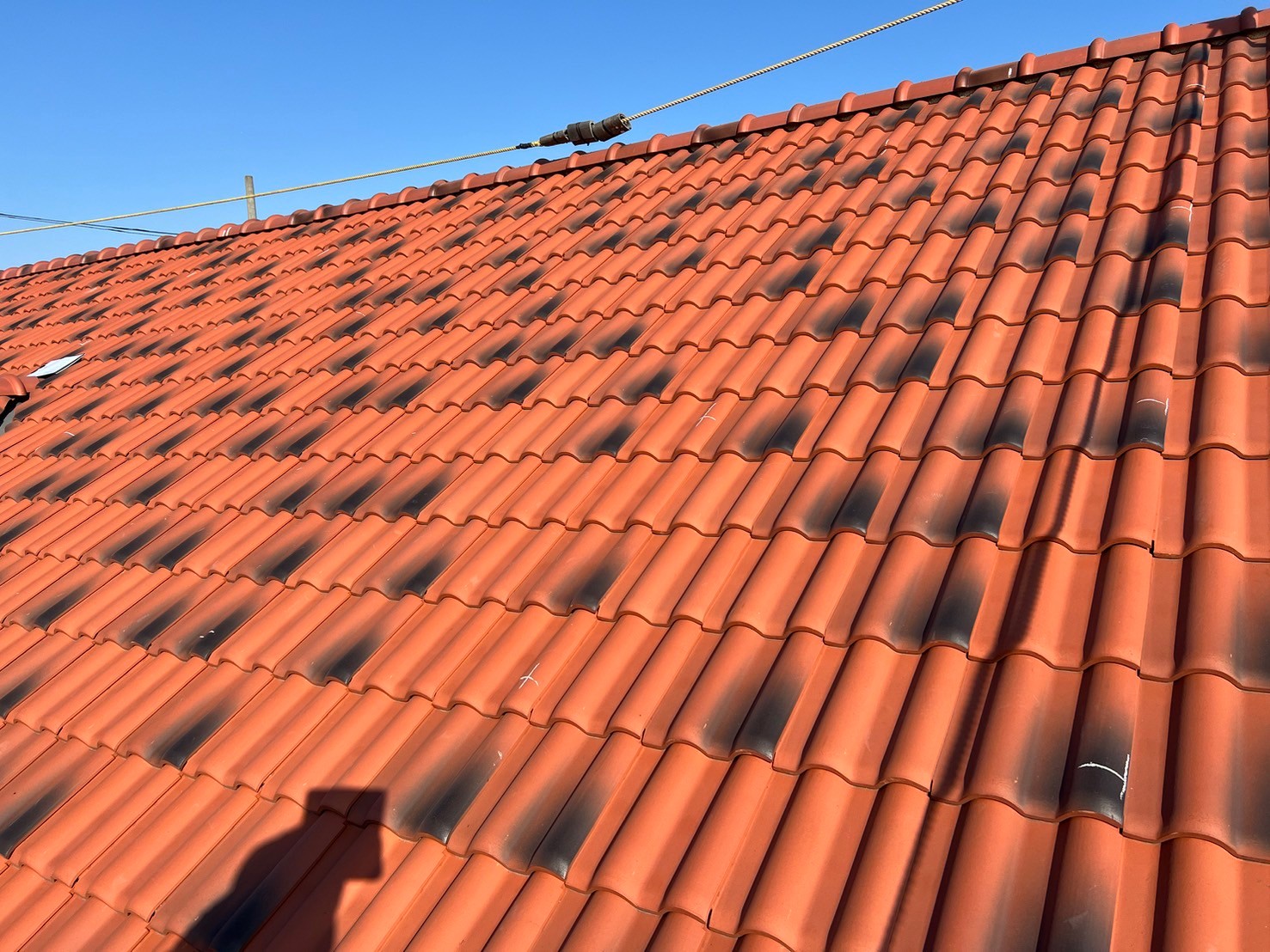 恵那市にて洋風瓦の屋根に太陽光パネルを設置しました